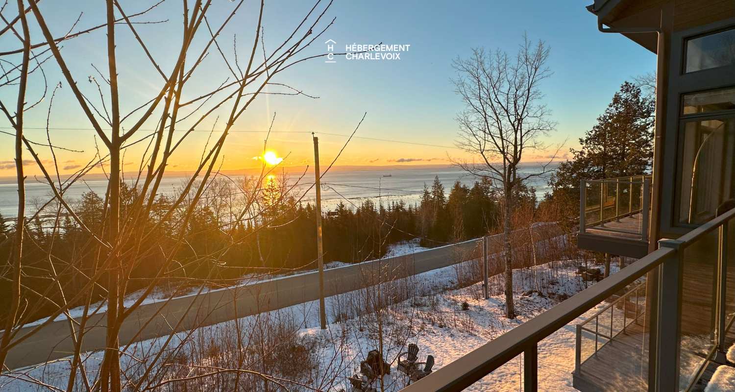 AUB-150 - Vue majestueuse sur le fleuve et le massif de Charlevoix